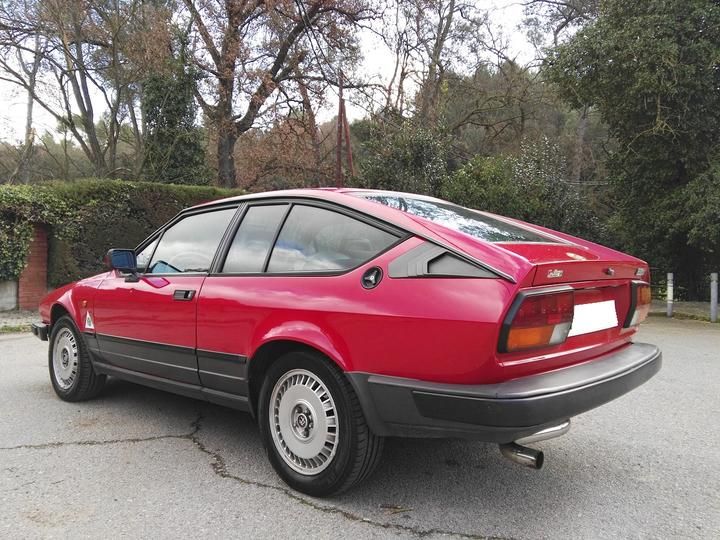 Photo 4 VIN: ZAR116C0000018654 - ALFA ROMEO GTV 6 COUPE 