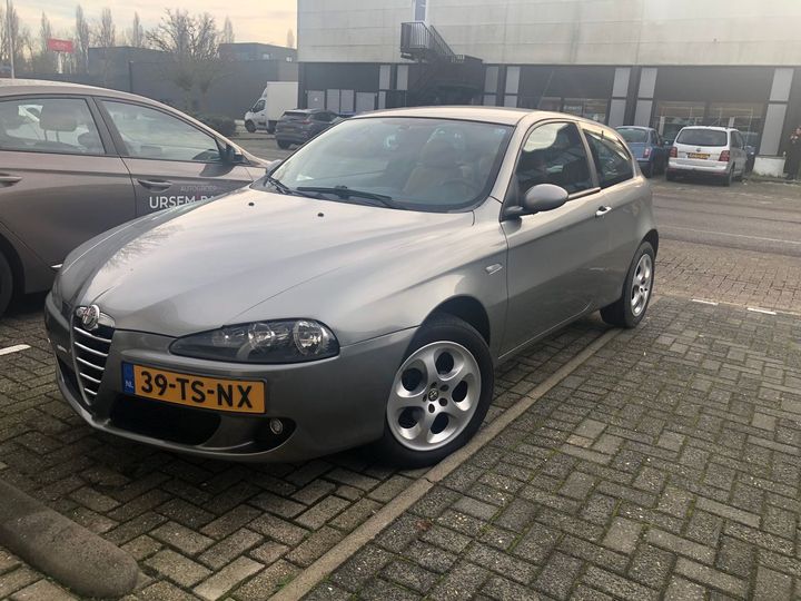 Photo 1 VIN: ZAR93700003349786 - ALFA ROMEO 147 