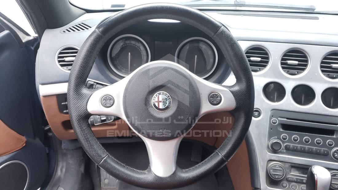 Photo 12 VIN: ZAR93900005020490 - ALFA-ROMEO SPIDER 