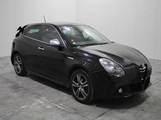 Photo 2 VIN: ZAR94000007310747 - ALFA-ROMEO GIULIETTA HATCHBACK 