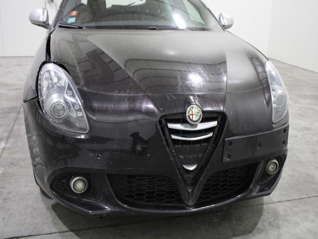 Photo 8 VIN: ZAR94000007310747 - ALFA-ROMEO GIULIETTA HATCHBACK 