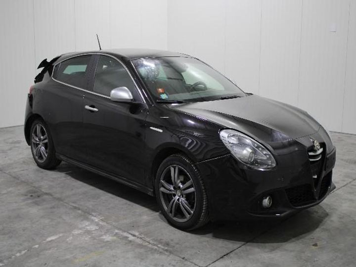 Photo 2 VIN: ZAR94000007310747 - ALFA ROMEO GIULIETTA HATCHBACK 