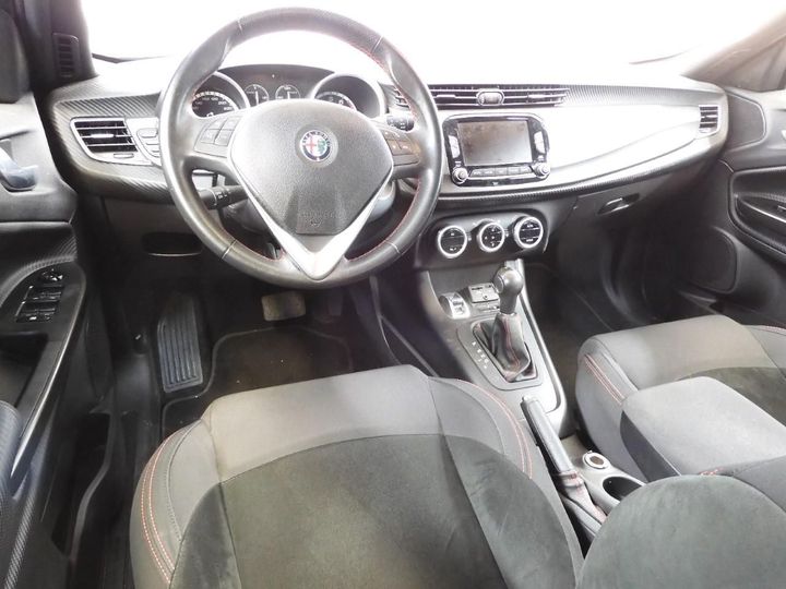 Photo 9 VIN: ZAR94000007402538 - ALFA-ROMEO GIULIETTA 