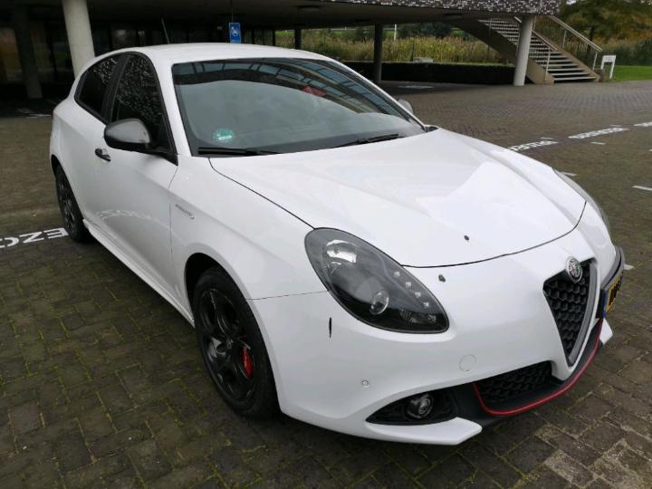 Photo 2 VIN: ZAR94000007473186 - ALFA-ROMEO GIULIETTA 