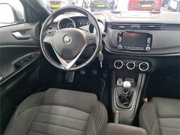 Photo 8 VIN: ZAR94000007476537 - ALFA ROMEO GIULIETTA 