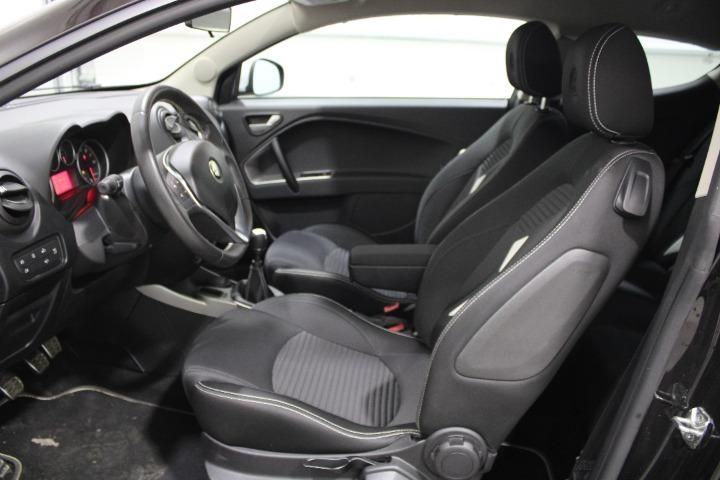 Photo 10 VIN: ZAR9550000X033198 - ALFA-ROMEO MITO HATCHBACK 