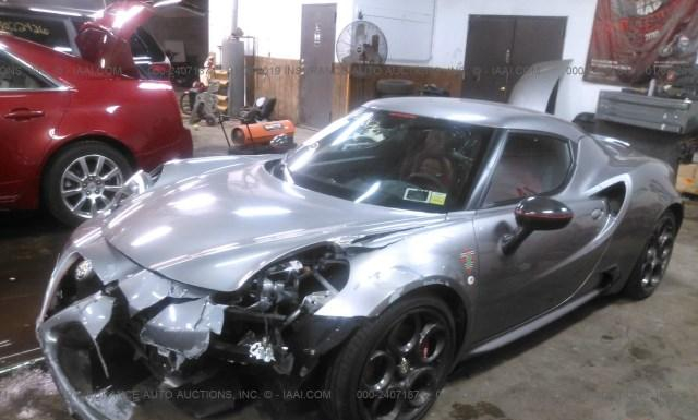 Photo 1 VIN: ZARBAAA40GM178187 - ALFA ROMEO 4C 