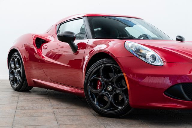 Photo 2 VIN: ZARBAAA46FM161599 - ALFA-ROMEO 4C 