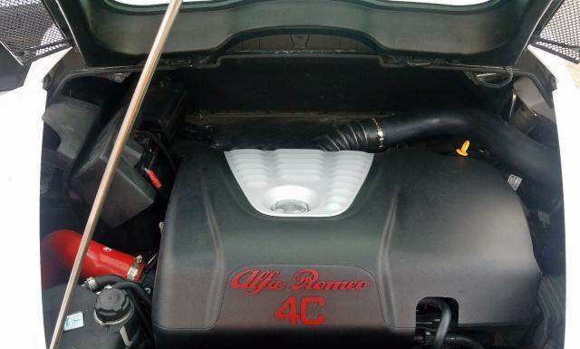 Photo 6 VIN: ZARBAAA46JM268273 - ALFA ROMEO 4C 