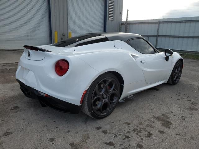 Photo 2 VIN: ZARBAAA47HM245045 - ALFA-ROMEO 4C 