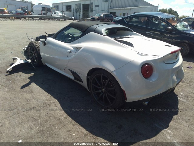 Photo 2 VIN: ZARBAAB43FM150378 - ALFA-ROMEO 4C 