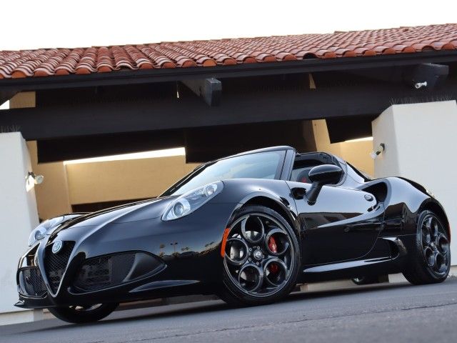 Photo 1 VIN: ZARBAAB45JM273365 - ALFA ROMEO 4C SPIDER 