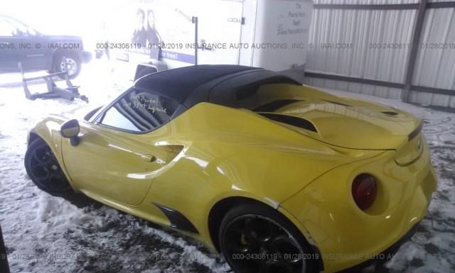 Photo 2 VIN: ZARBAAB46GM174045 - ALFA ROMEO 4C 