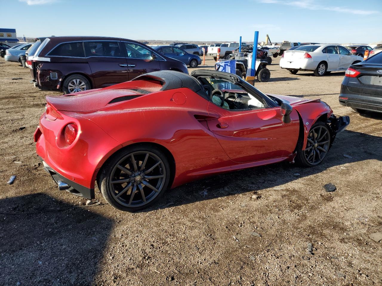 Photo 2 VIN: ZARBAAB48GM175861 - ALFA ROMEO 4C 