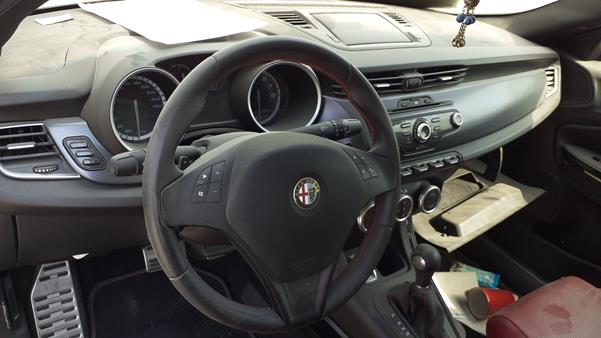 Photo 14 VIN: ZARCABCA3E7304518 - ALFA ROMEO GIULIETTA 