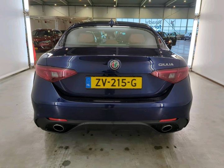 Photo 2 VIN: ZAREAEBN3K7610127 - ALFA-ROMEO GIULIA 