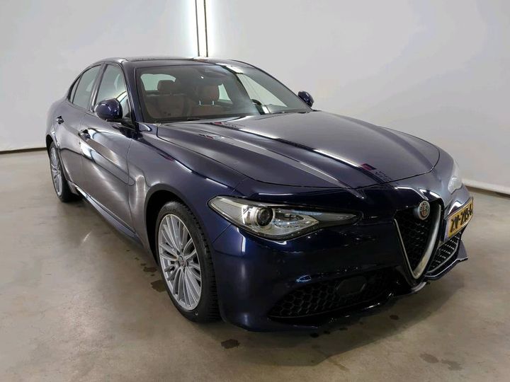 Photo 4 VIN: ZAREAEBN3K7610127 - ALFA-ROMEO GIULIA 