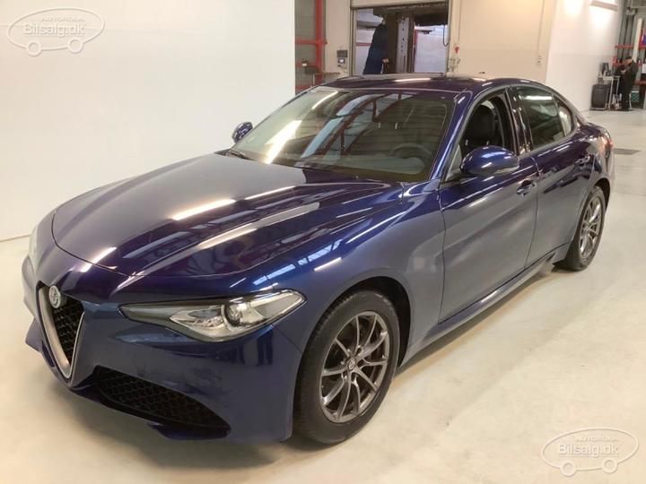 Photo 1 VIN: ZAREAEBN4K7611321 - ALFA-ROMEO GIULIA SALOON 