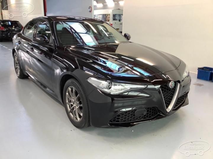 Photo 3 VIN: ZAREAEBN6K7611420 - ALFA ROMEO GIULIA SALOON 