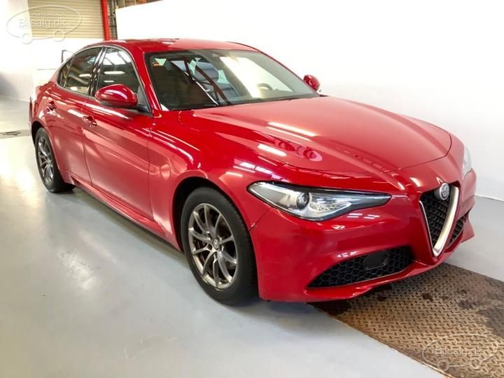 Photo 3 VIN: ZAREAEBN9K7616904 - ALFA-ROMEO GIULIA SALOON 