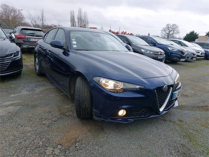 Photo 2 VIN: ZAREAEBUXH7543851 - ALFA ROMEO GIULIA 