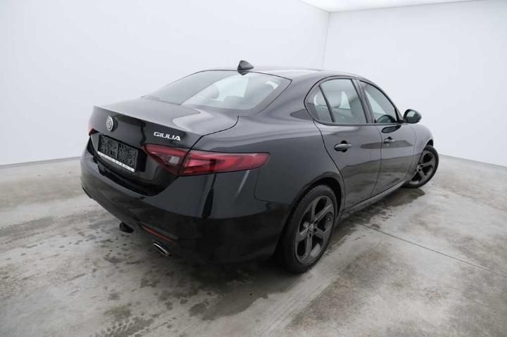 Photo 2 VIN: ZAREAEBXXK7613317 - ALFA-ROMEO GIULIA &#3916 