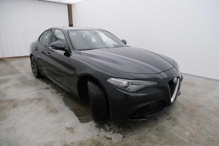 Photo 8 VIN: ZAREAEBXXK7613317 - ALFA-ROMEO GIULIA &#3916 