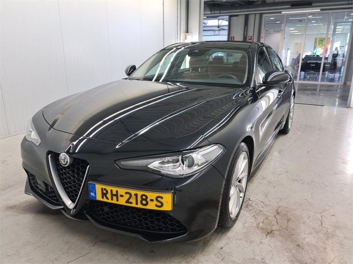 Photo 1 VIN: ZAREAECN4H7569501 - ALFA-ROMEO GIULIA 