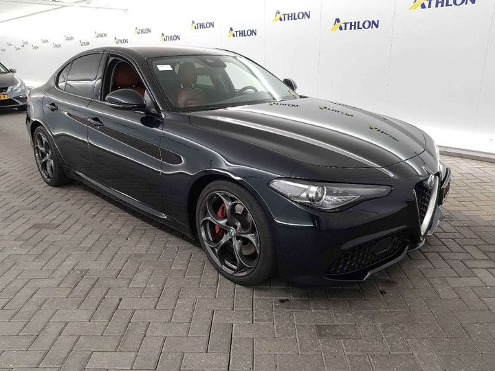 Photo 2 VIN: ZAREAECN9J7582394 - ALFA-ROMEO GIULIA SEDAN 