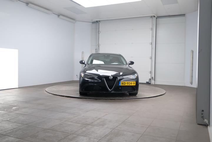 Photo 6 VIN: ZAREAECU0H7531447 - ALFA-ROMEO GIULIA 