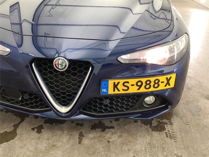 Photo 5 VIN: ZAREAECU1H7526256 - ALFA-ROMEO ROMEO 