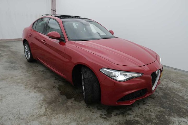 Photo 8 VIN: ZAREAECU1J7586673 - ALFA-ROMEO GIULIA 