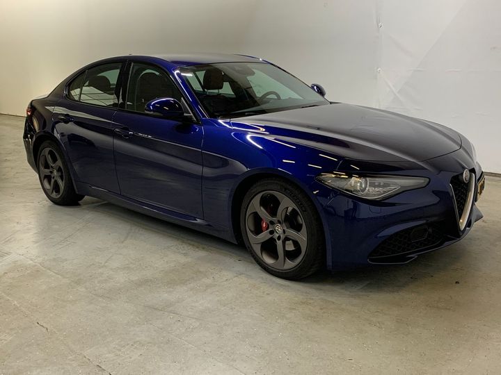 Photo 4 VIN: ZAREAECU2H7521888 - ALFA-ROMEO GIULIA 