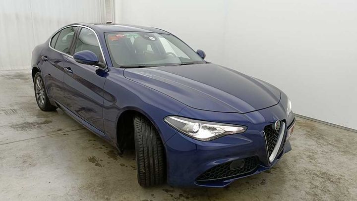 Photo 8 VIN: ZAREAECU2J7590540 - ALFA-ROMEO GIULIA &#3916 