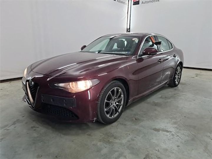 Photo 1 VIN: ZAREAECU2J7594071 - ALFA-ROMEO GIULIA DIESEL - 2016 