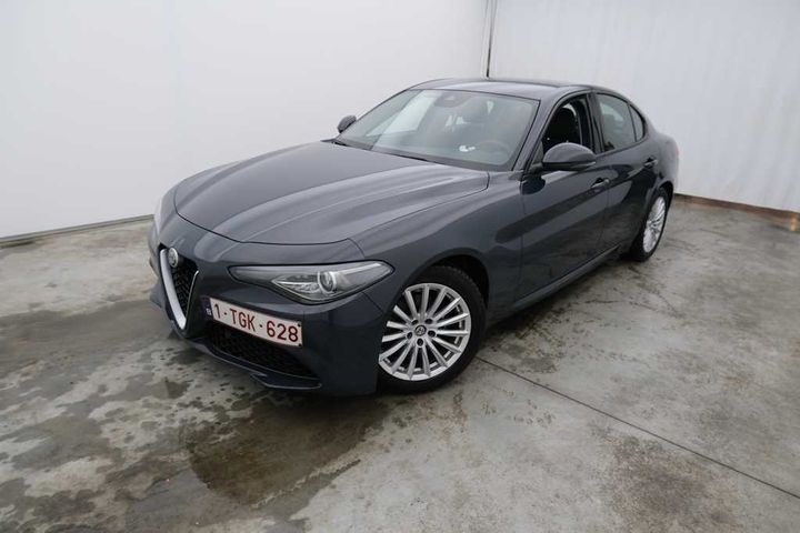 Photo 1 VIN: ZAREAECU3H7516571 - ALFA-ROMEO GIULIA &#3916 