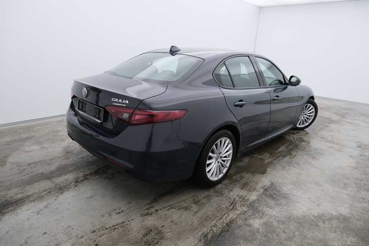 Photo 2 VIN: ZAREAECU3H7516571 - ALFA-ROMEO GIULIA &#3916 