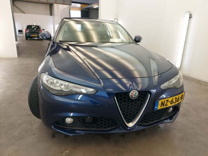 Photo 5 VIN: ZAREAECU3H7547139 - ALFA-ROMEO ROMEO 