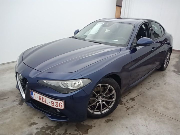 Photo 1 VIN: ZAREAECU5H7527104 - ALFA-ROMEO GIULIA &#3916 