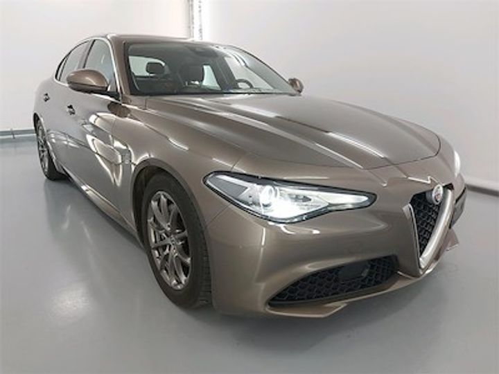 Photo 2 VIN: ZAREAECU5H7558370 - ALFA-ROMEO GIULIA DIESEL - 2016 