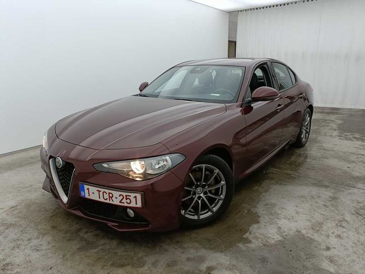 Photo 1 VIN: ZAREAECU6H7563058 - ALFA-ROMEO GIULIA &#3916 