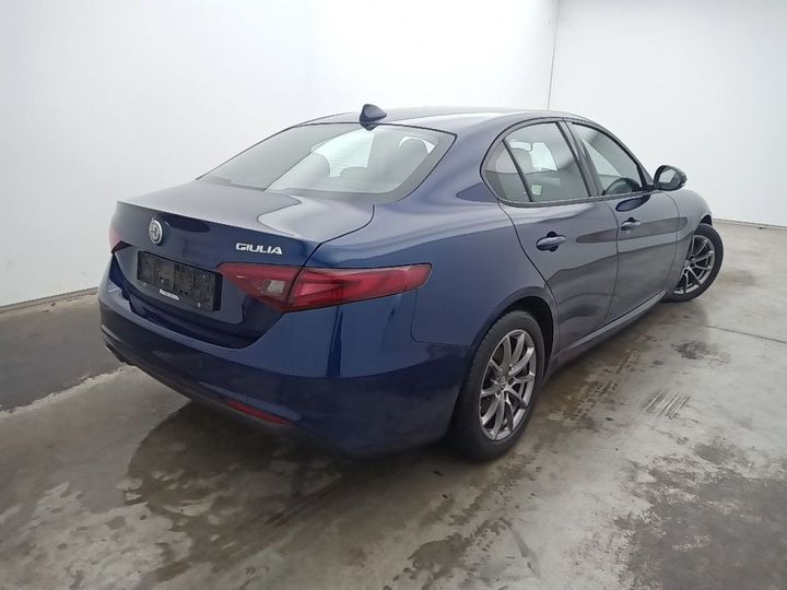 Photo 2 VIN: ZAREAECU7H7526438 - ALFA ROMEO GIULIA &#3916 