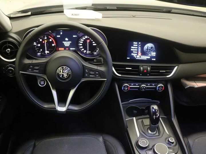 Photo 15 VIN: ZAREAECU7J7584572 - ALFA-ROMEO GIULIA 