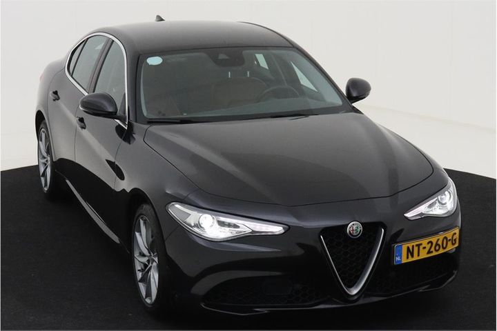 Photo 2 VIN: ZAREAECU8H7544950 - ALFA-ROMEO GIULIA 