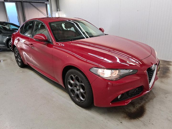 Photo 2 VIN: ZAREAECU8H7551865 - ALFA-ROMEO GIULIA 