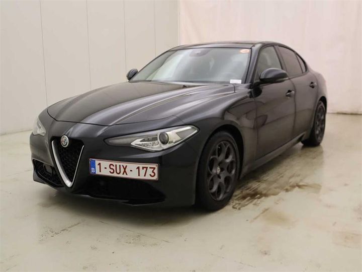 Photo 0 VIN: ZAREAECU8H7561649 - ALFA ROMEO GIULIA 