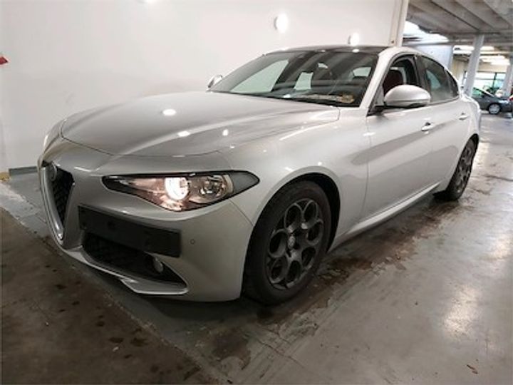 Photo 1 VIN: ZAREAECU8J7575864 - ALFA-ROMEO GIULIA DIESEL - 2016 