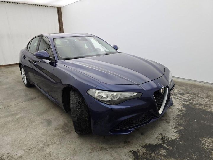 Photo 7 VIN: ZAREAECU8J7586783 - ALFA ROMEO GIULIA '16 