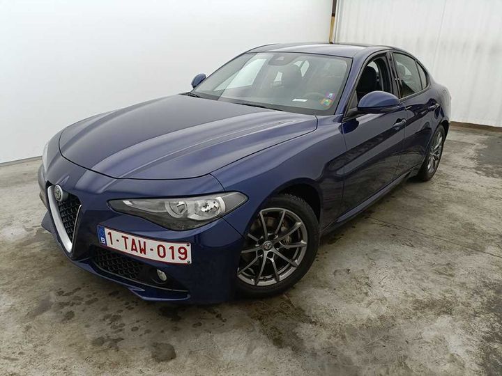 Photo 1 VIN: ZAREAECU9H7525355 - ALFA ROMEO GIULIA &#3916 