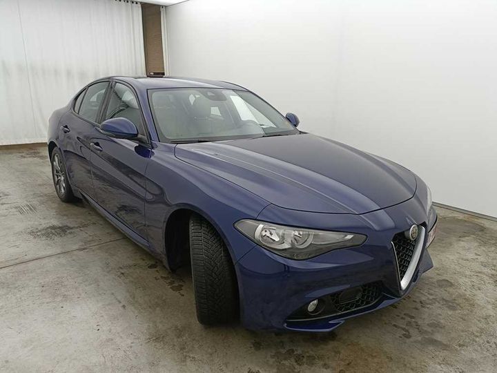 Photo 8 VIN: ZAREAECU9H7525355 - ALFA ROMEO GIULIA &#3916 